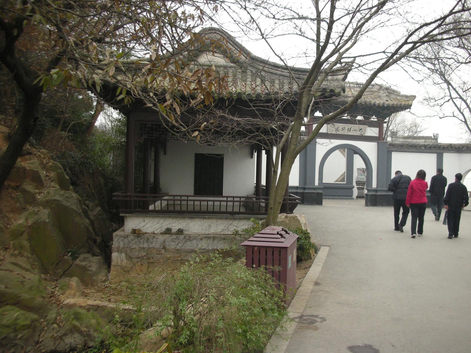 2000年ほど前は錫(スズ)の産地だったが、今は錫がない無錫(その2..無錫を代表する観光地である太湖)